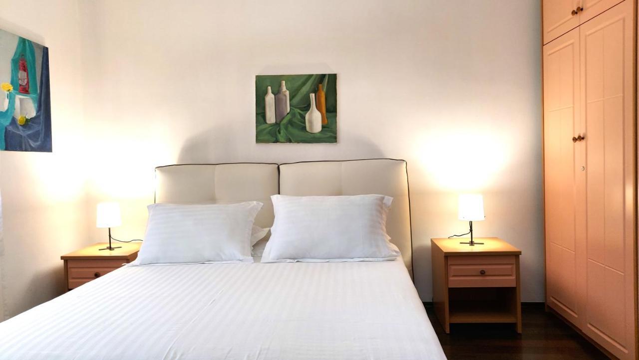 Spacious Family-Friendly Apartment In The Heart Of Bllok Tirana Esterno foto